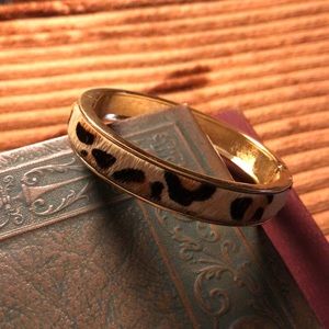 The Limited cow hair bracelet